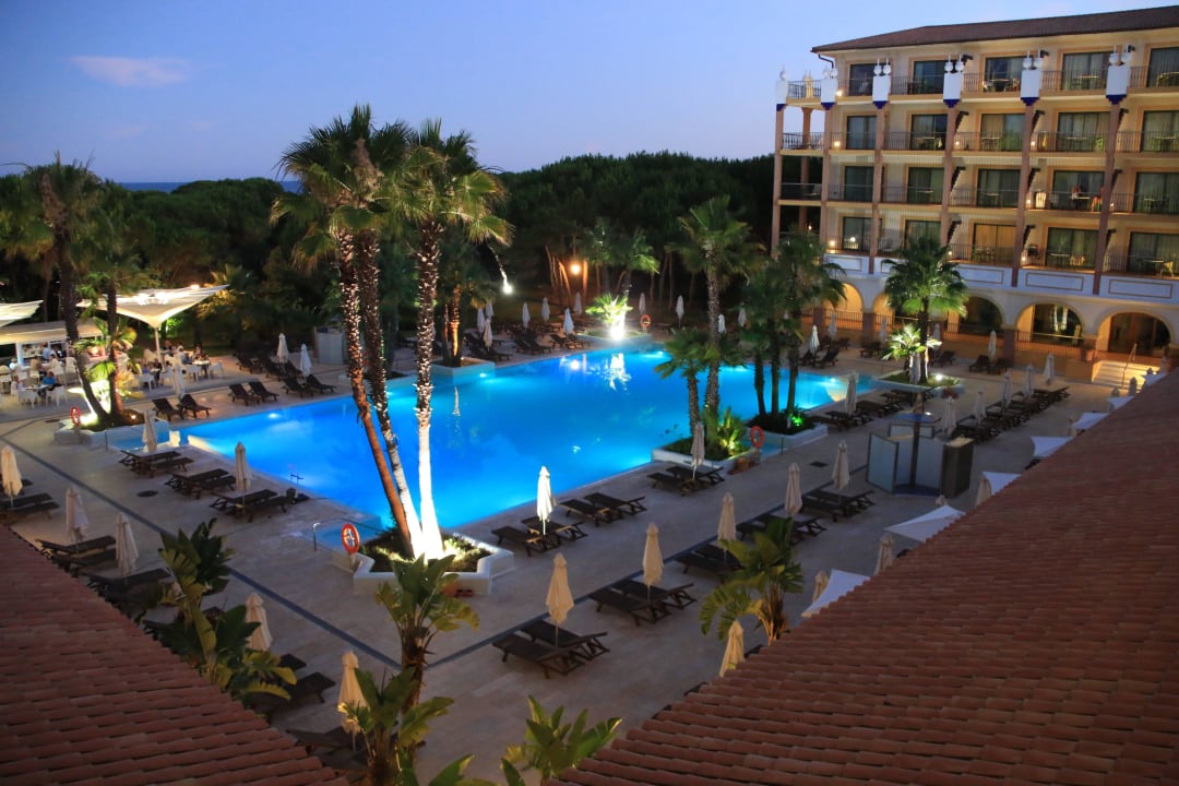 Ausblick aus dem 2. Stock am Abend TUI BLUE Isla Cristina Palace