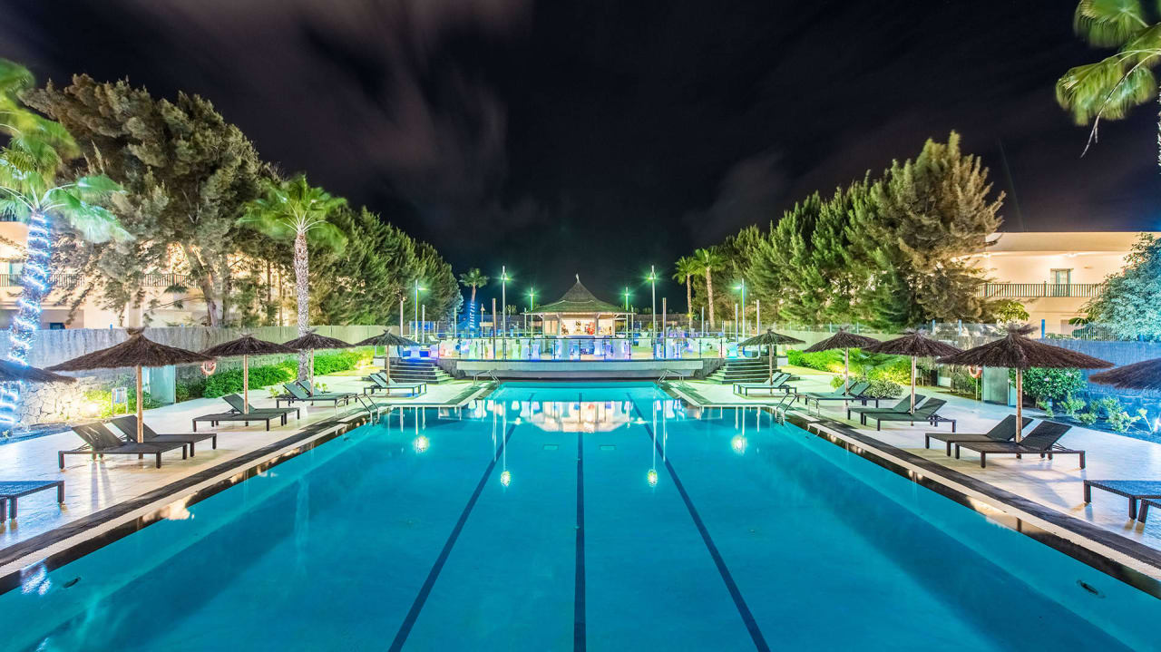 Aussenansicht Hotel THB Tropical Island