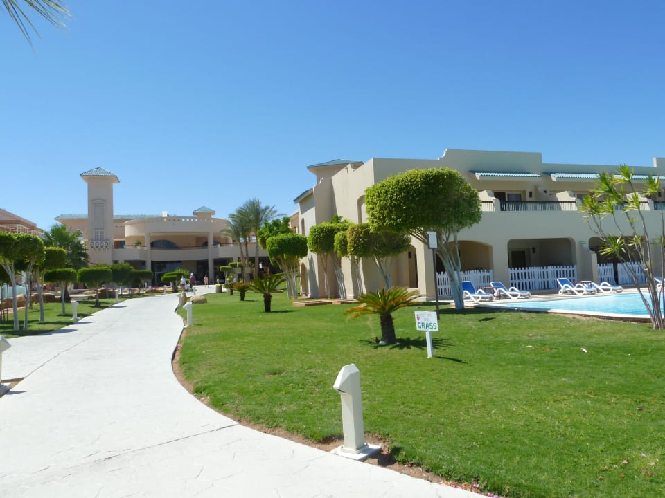 Anlage in Höhe Speisesaal außen Coral Sea Holiday Village