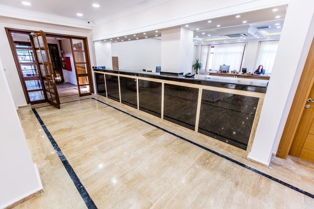 Lobby Club Marma Hotel