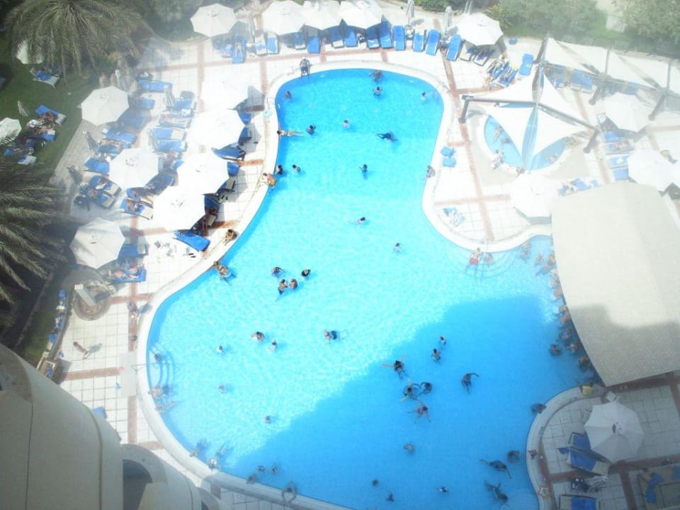 Pool Hilton Dubai Jumeirah