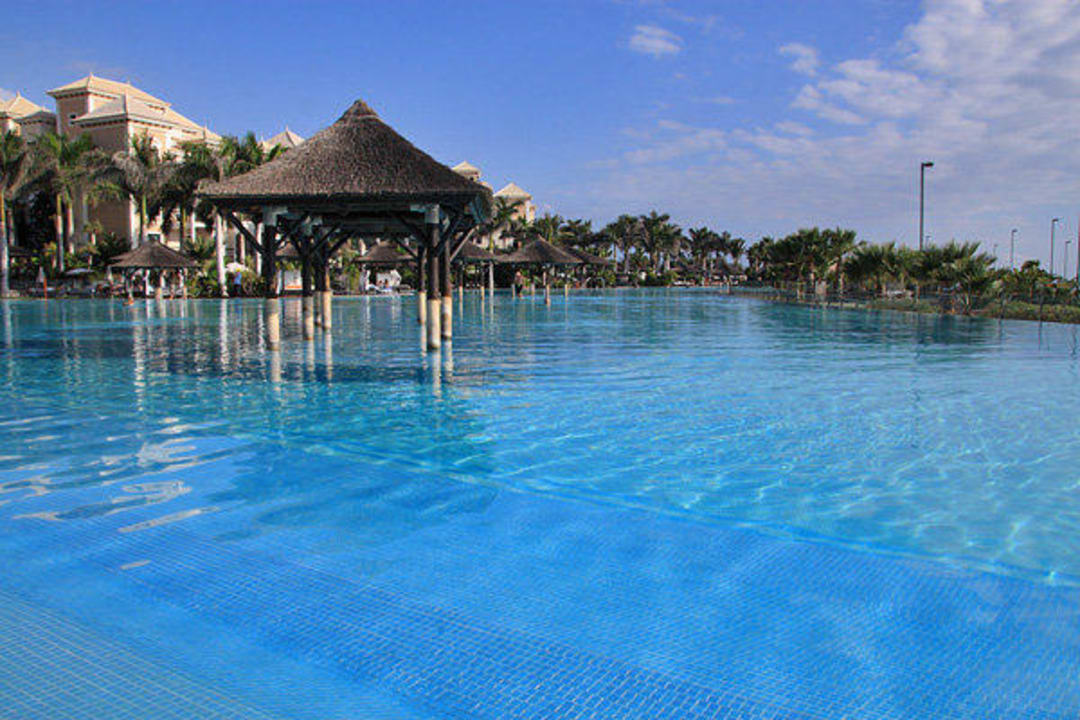 Infinity Pool Gran Melia Palacio de Isora Resort
