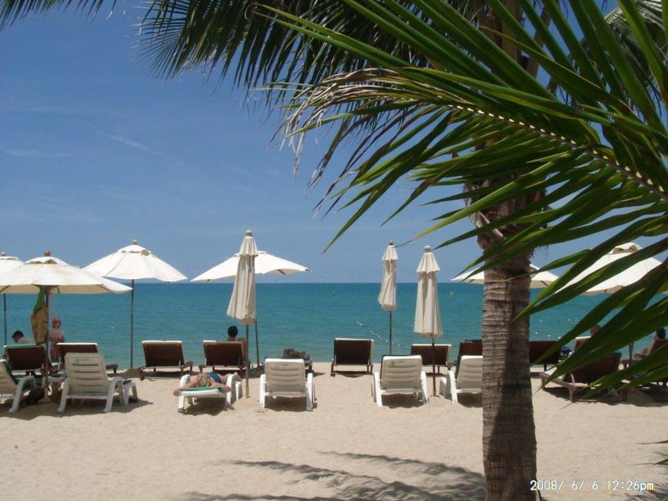 Liegestuehle des Hotels 02 Samui Jasmine Resort