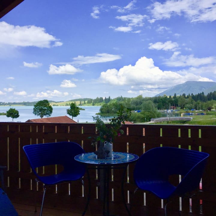 Ausblick Alpenglück de Luxe Ferienwohnung am Forggensee