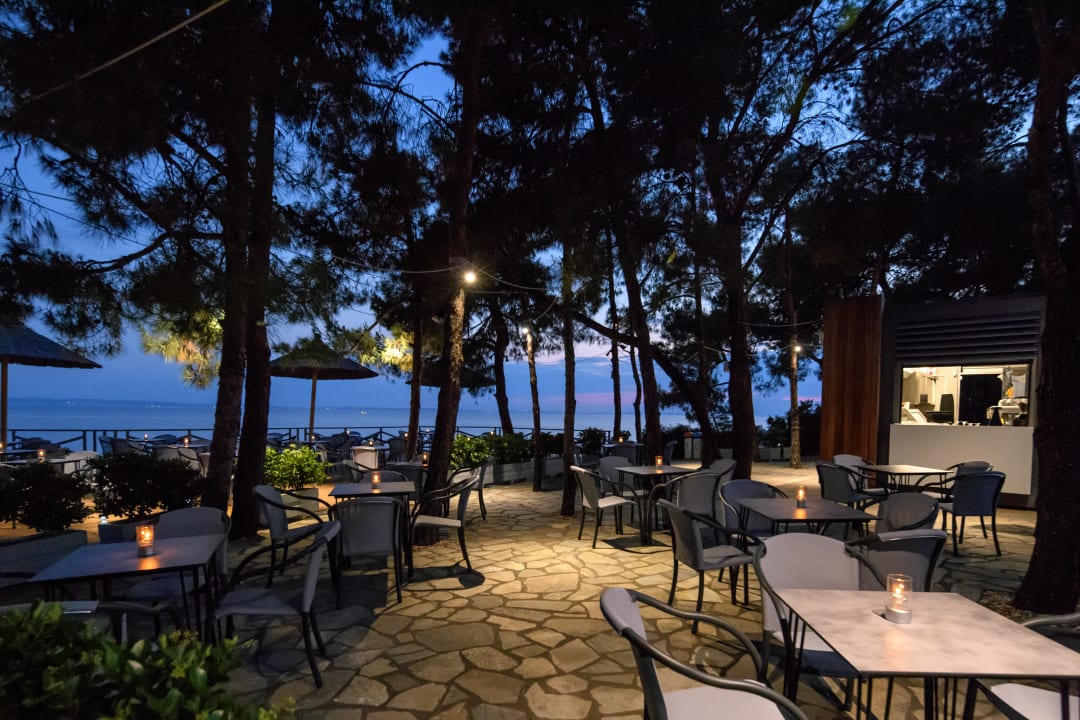 Strand Blue Dolphin Resort Hotel