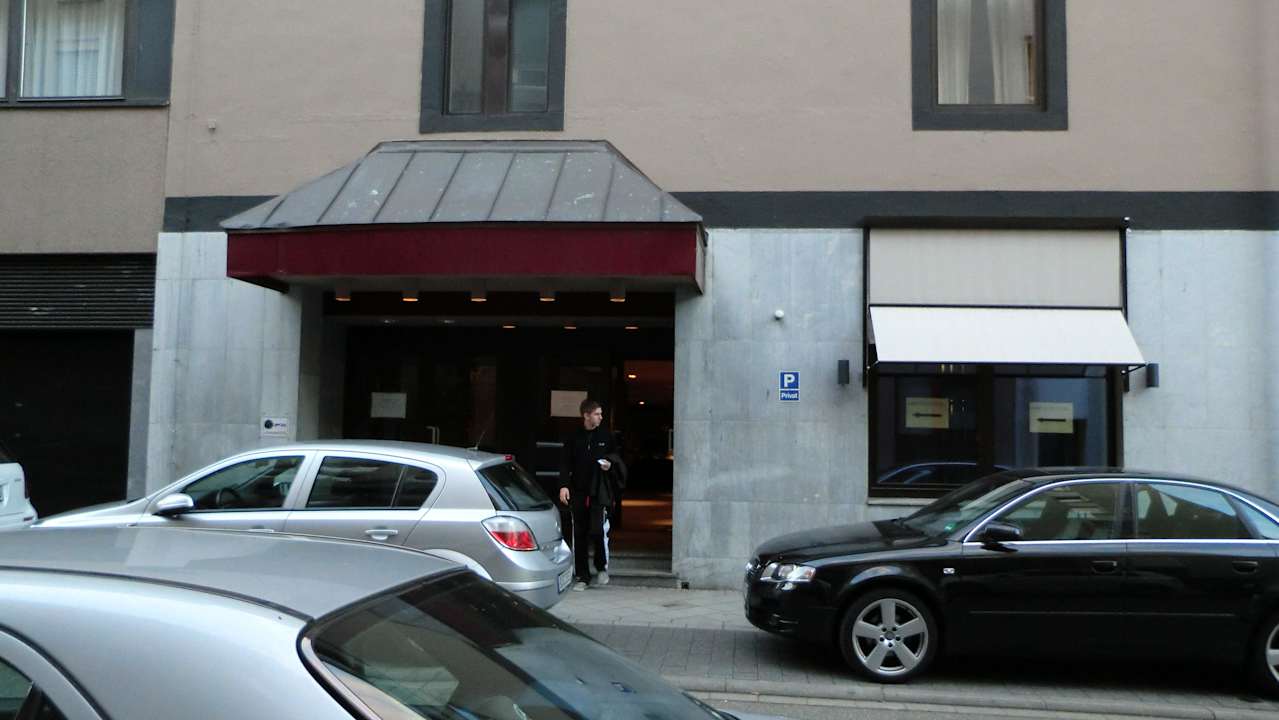 Etwas anderer Eingang als auf den Fotos NYX Hotel Mannheim by Leonardo Hotels