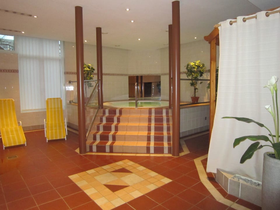 Blick zum Whirl-Pool Dorint Hotel Leipzig