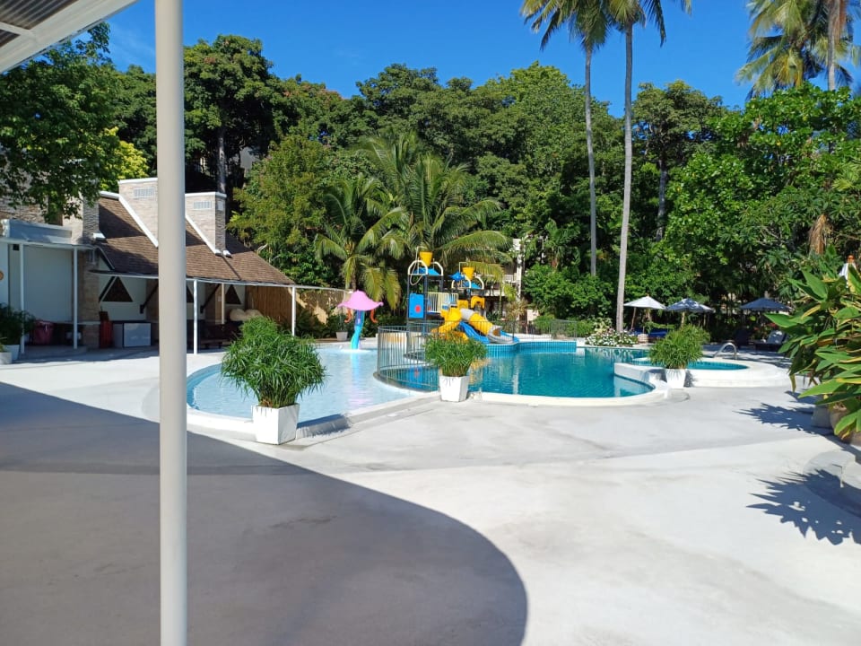 Pool The Fair House Beach Resort