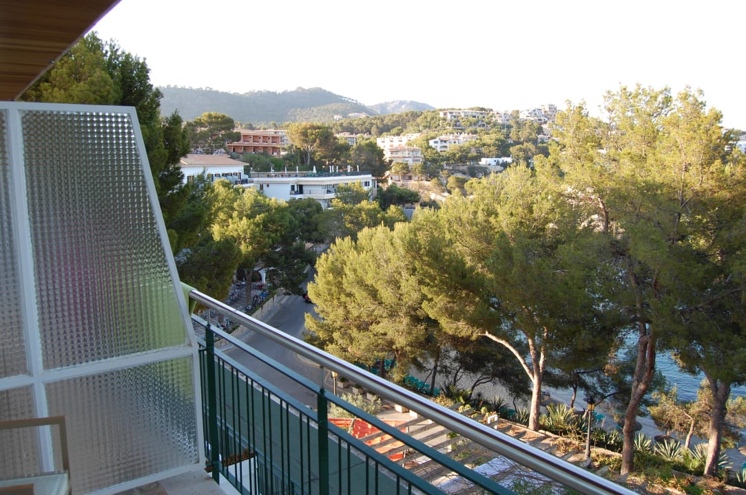 Blick vom Balkon auf die Kehre Hotel Coronado Thalasso & Spa