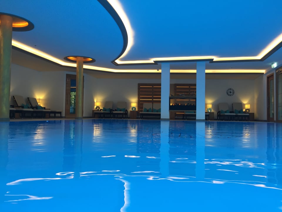 Pool Wellnesshotel Forsthaus Auerhahn