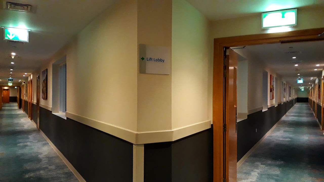 Zimmer Holiday Inn Express Dubai Airport