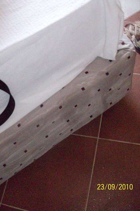 Bett Hotel Side Elis