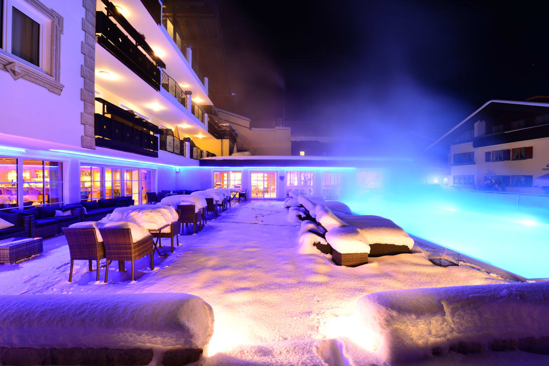 Außenansicht Parkhotel Burgmühle