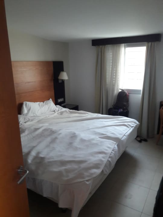 Zimmer HL Miraflor Suites Hotel