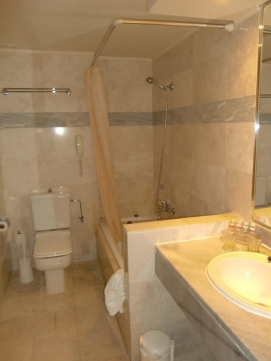 Badezimmer Hotel Kalithea Mare Palace