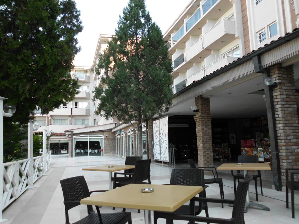 Die Terrasse Seaden Corolla Hotel