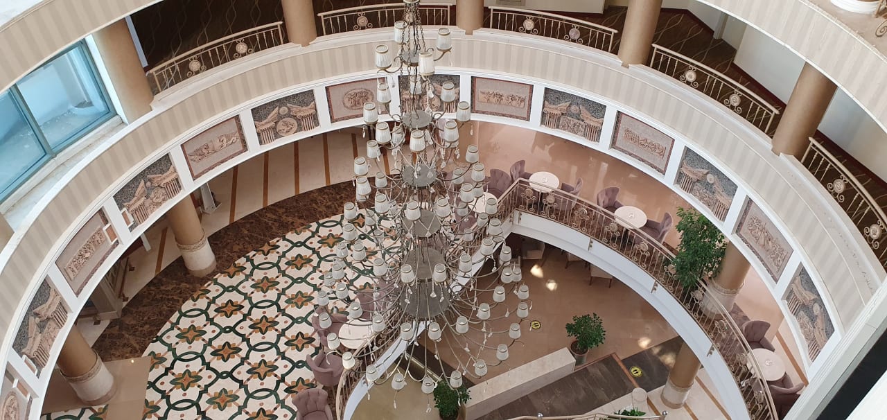 Lobby Side Star Beach