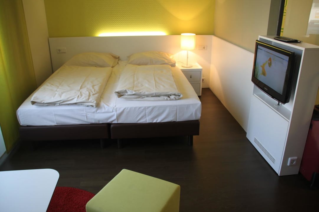 Klimatisiertes Zimmer Hotel Harry's Home Linz