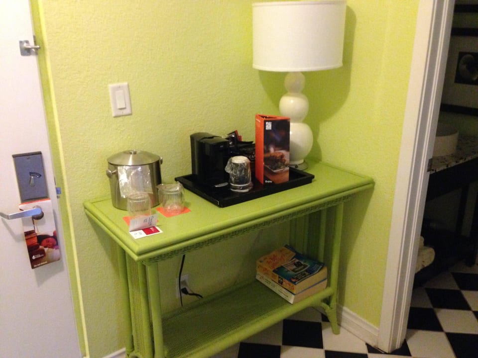 Kaffeemaschine im Zimmer Miami Lakes Hotel & Golf
