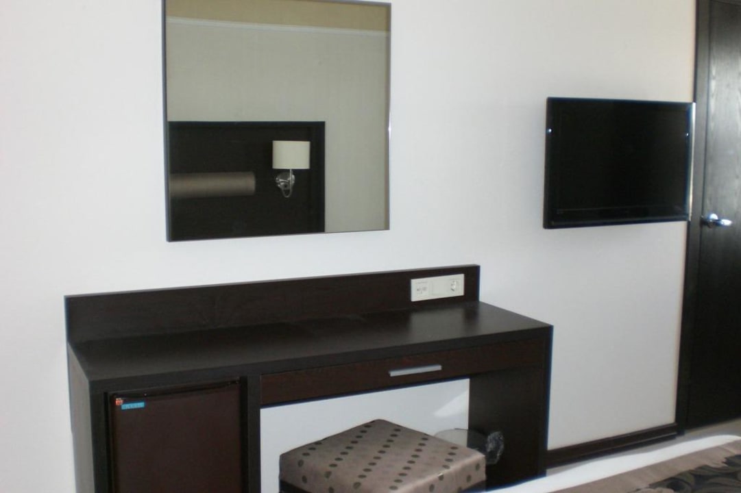 Tisch Asteria Collection Side