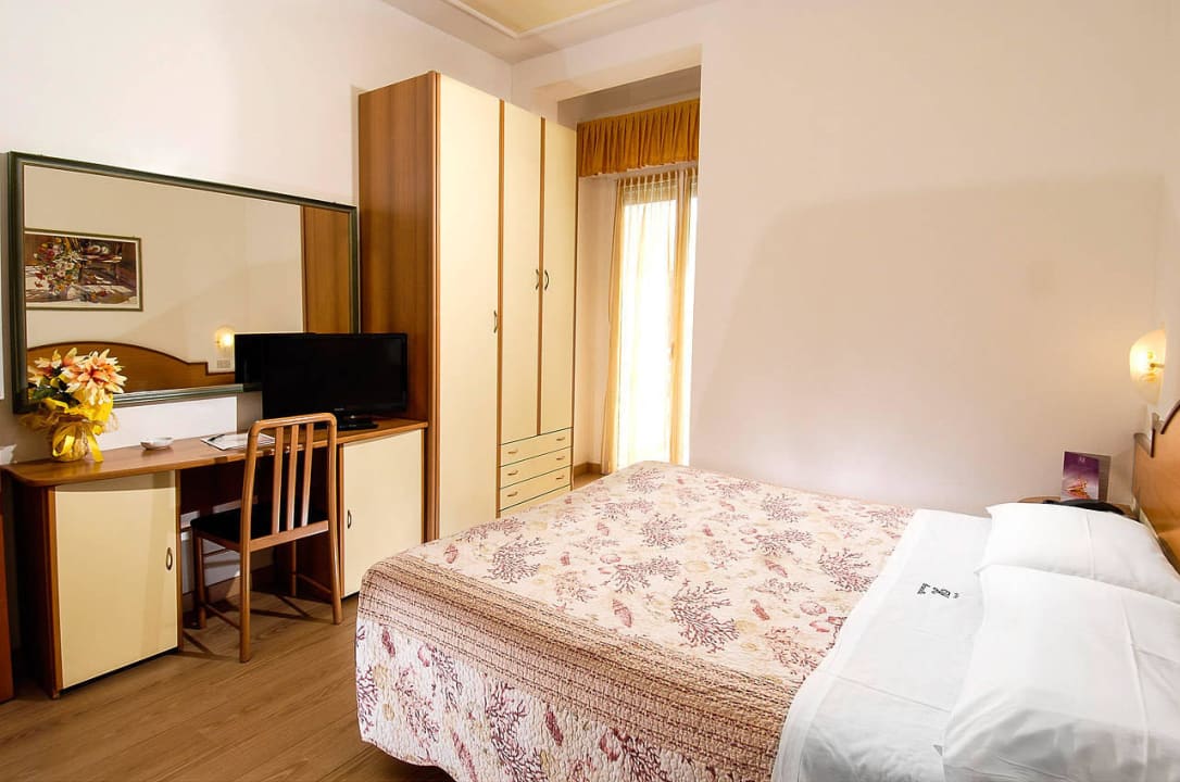 Camera Matrimoniale Hotel Antonella Hotel Antonella & Mael