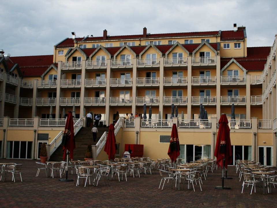 Hotelfront Precise Resort Hafendorf Rheinsberg