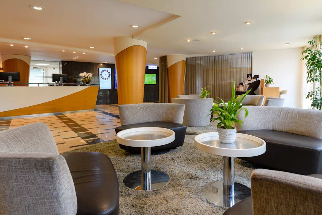 Lobby Mövenpick Hotel Egerkingen
