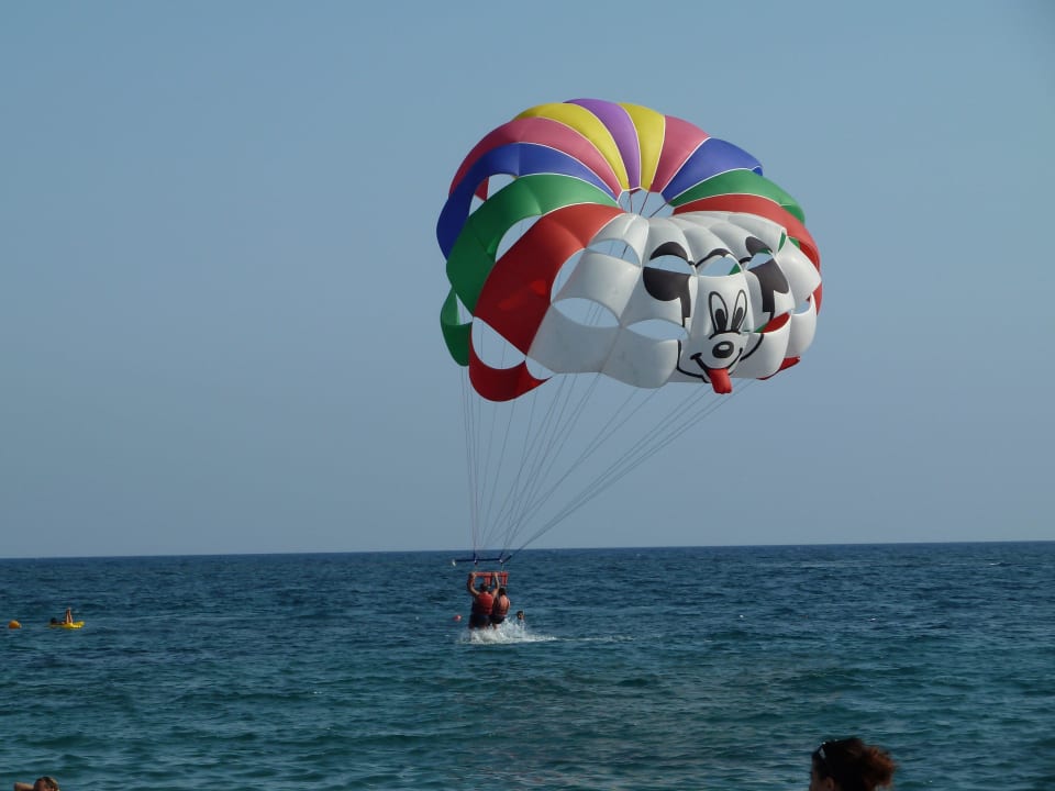 Parasailing Crystal Admiral