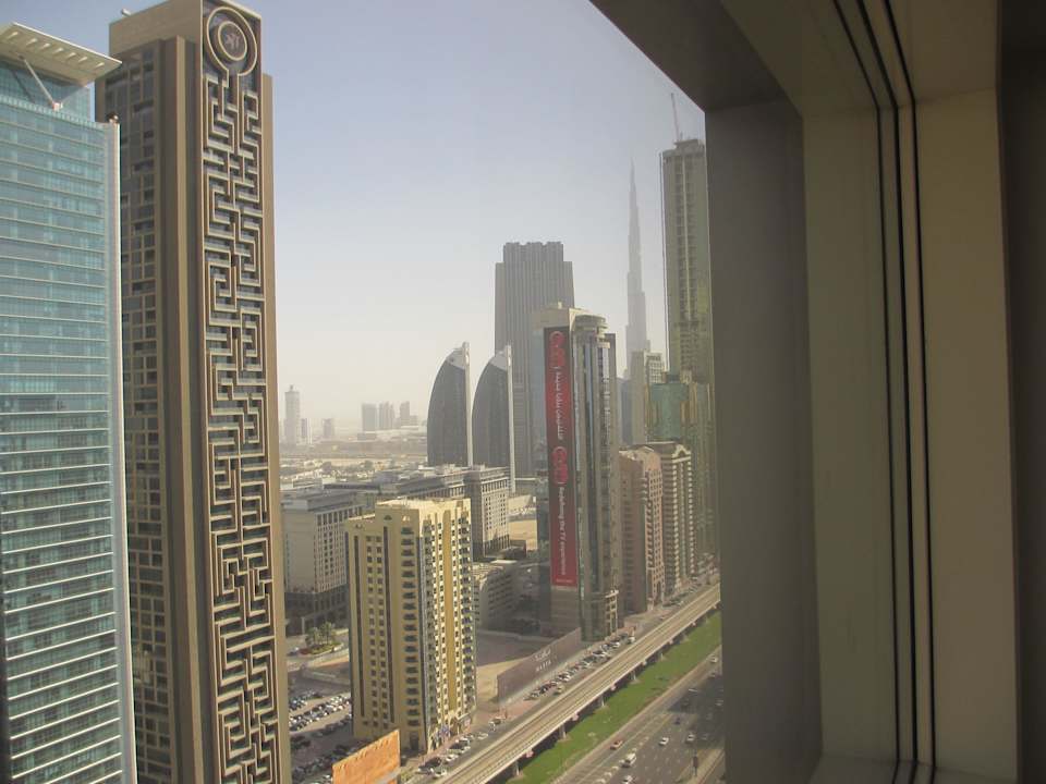 Zimmerausblick The Tower Plaza Hotel Dubai