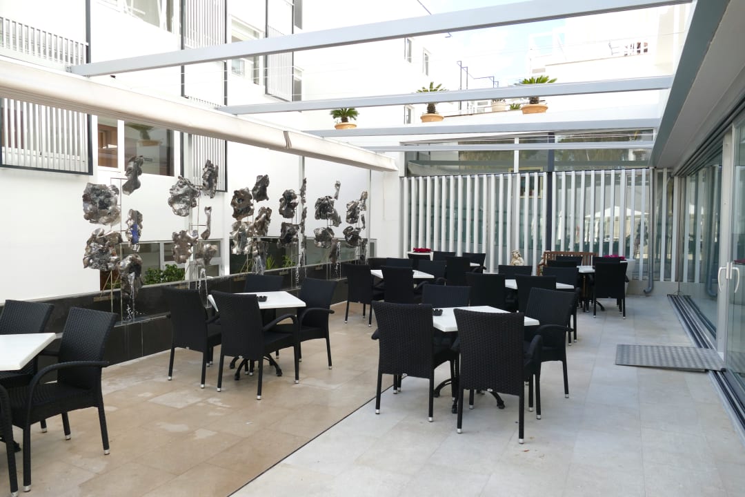 Innenhof Hotel Aparthotel Paguera Beach