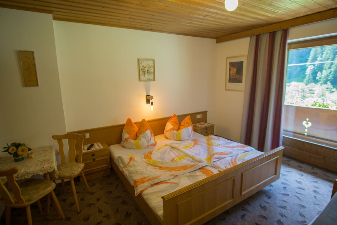 Zimmer Apartment Bergblick