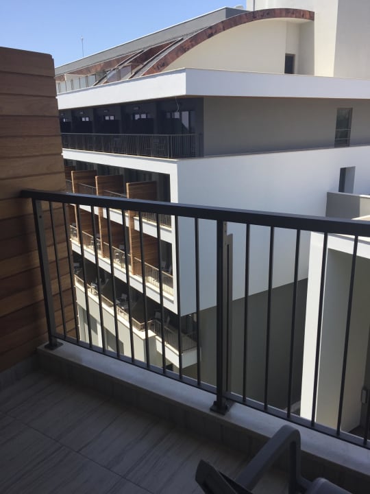 Seitlicher Meerblick Acanthus Cennet Barut Collection