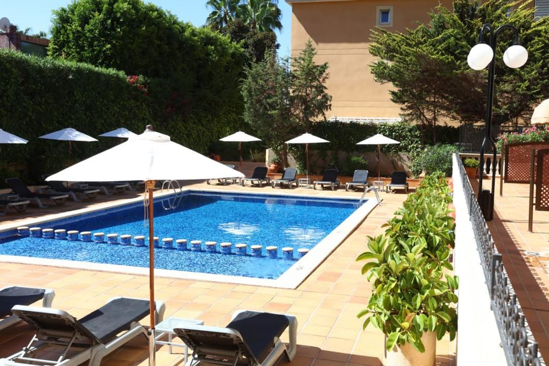 Pool Apartamentos Jade