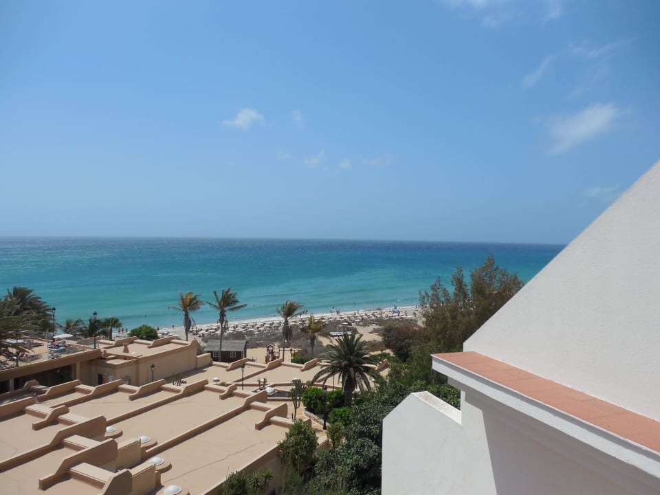 Unser Ausblick im Zimmer mit frontalem Meerblick.  SBH Crystal Beach Hotel & Suites