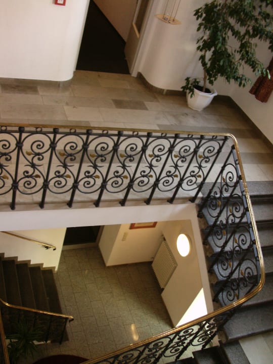 Treppenhaus Dom Hotel Augsburg