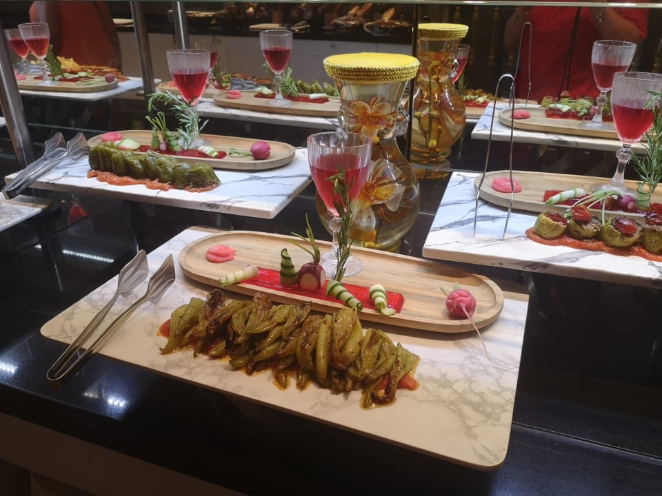 Gastro Well Palace Side