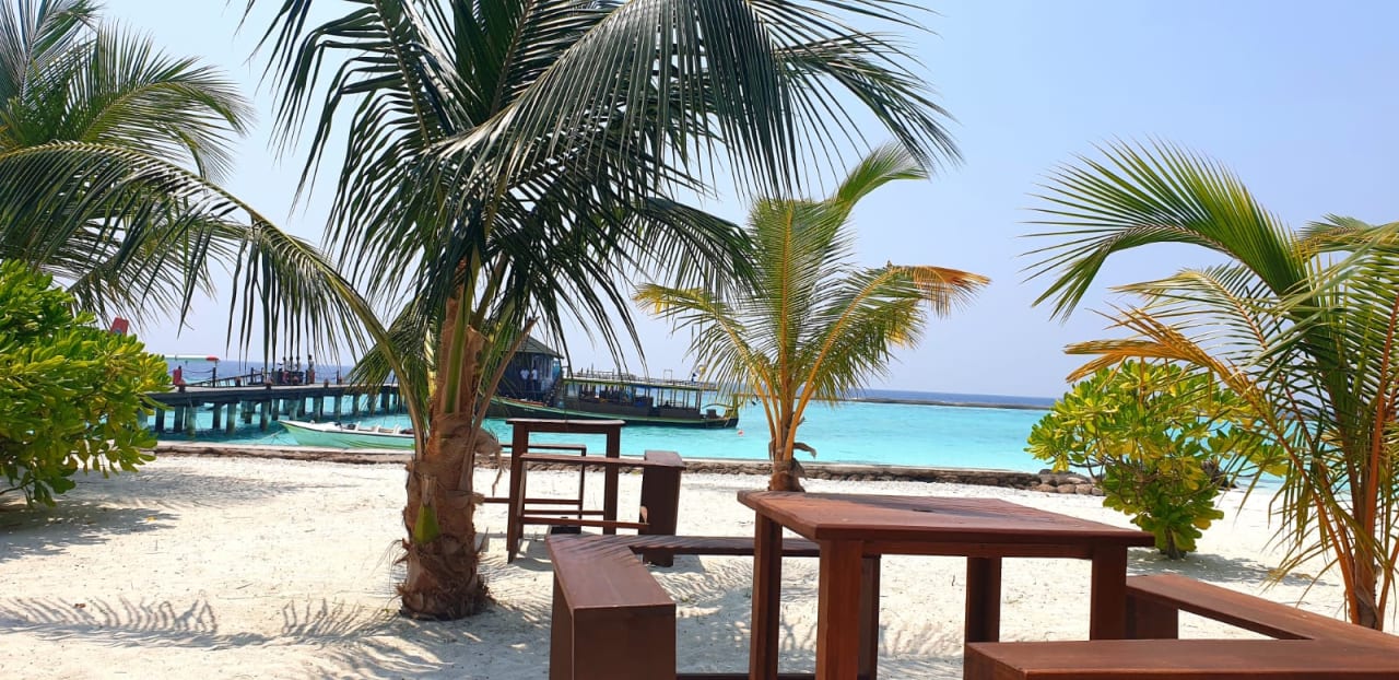 Strand Adaaran Select Meedhupparu Island Resort - Premium All Inclusive
