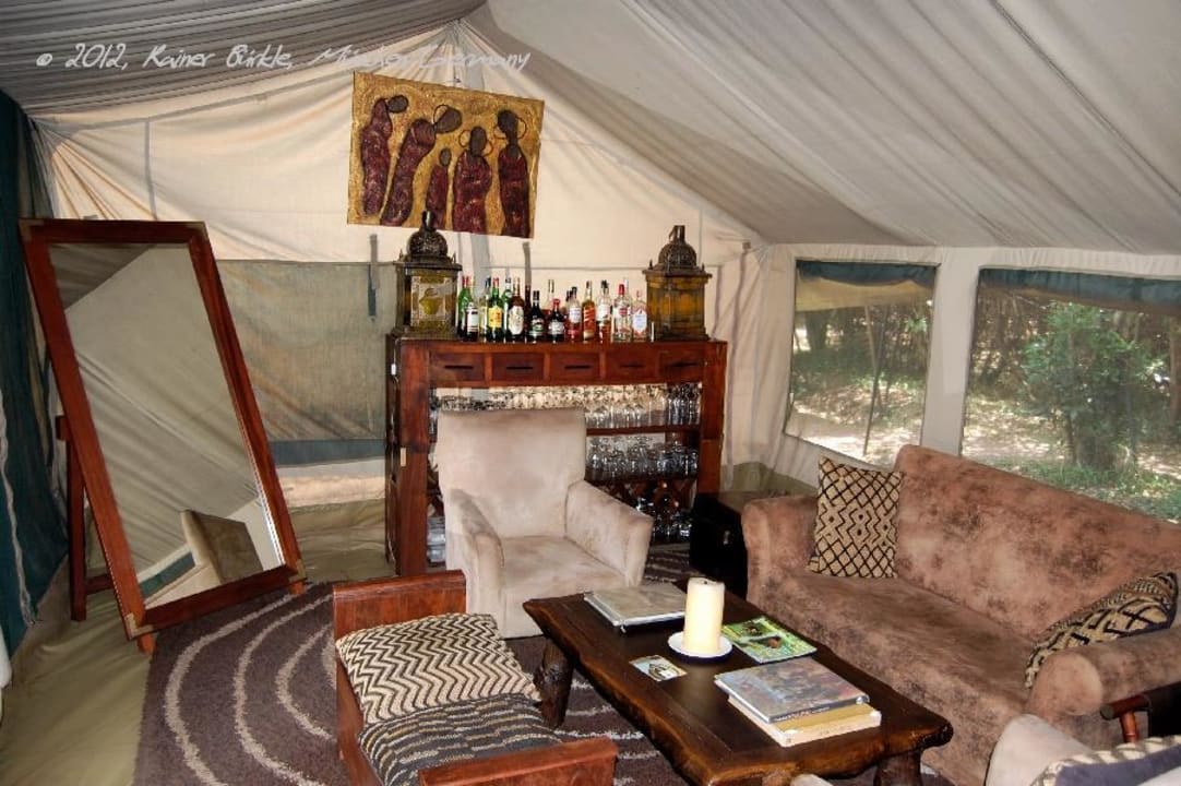 Bar-Zelt im Entim Camp in der Maasai Mara Entim Masai Mara Camp