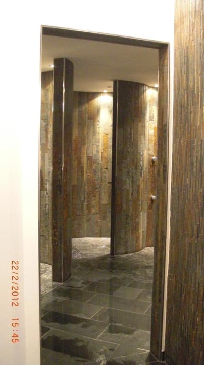 Duschanlage im Saunabereich Hotel Roslehen