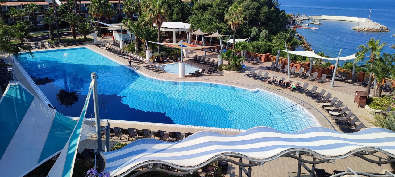 Pool Hotel Pine Bay Holiday Resort