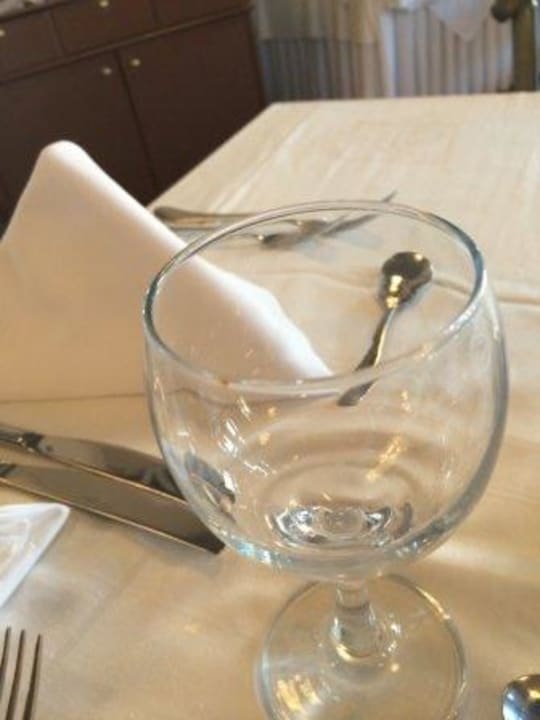 Dreck im Restaurant Fodele Beach & Water Park Holiday Resort