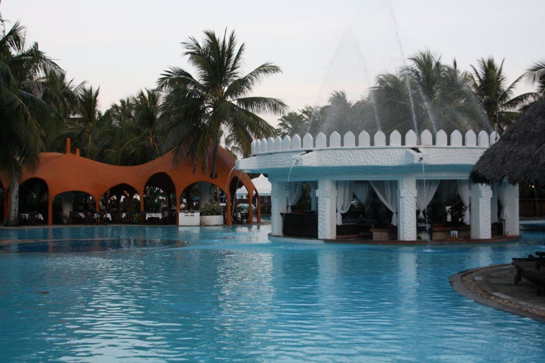 Grillrestaurant und Poolbar Hotel Southern Palms Beach Resort