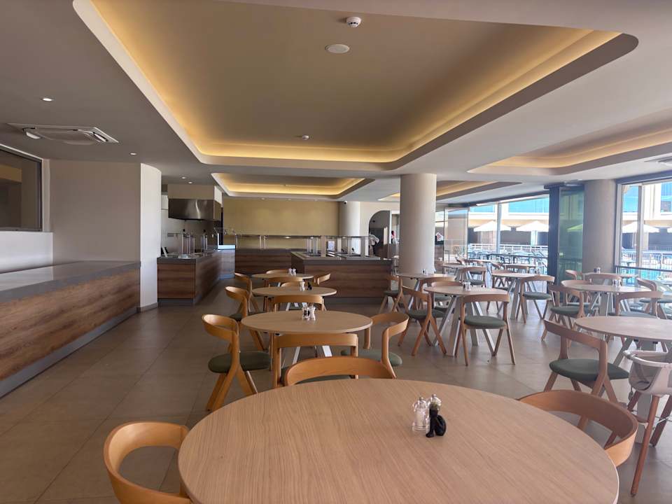 Gastro Ventale Island Breeze Resort