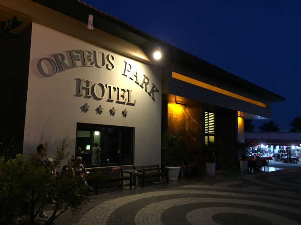 Außenansicht Hotel Orfeus Park