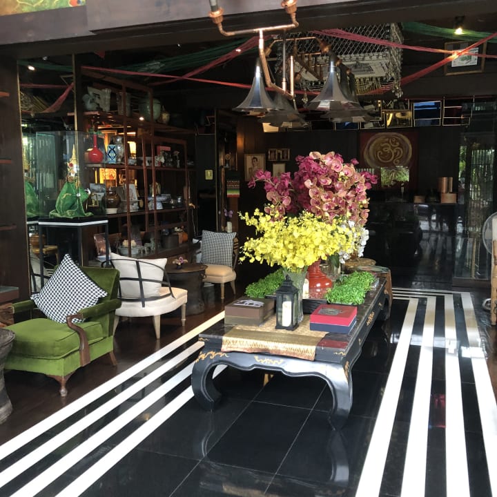 Lobby Dhevi Bangkok Hotel