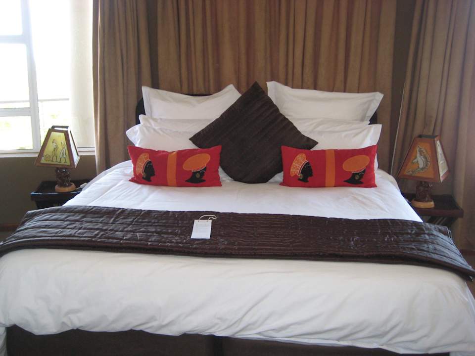 Bequemes Doppelbett Guesthouse The Roundhouse