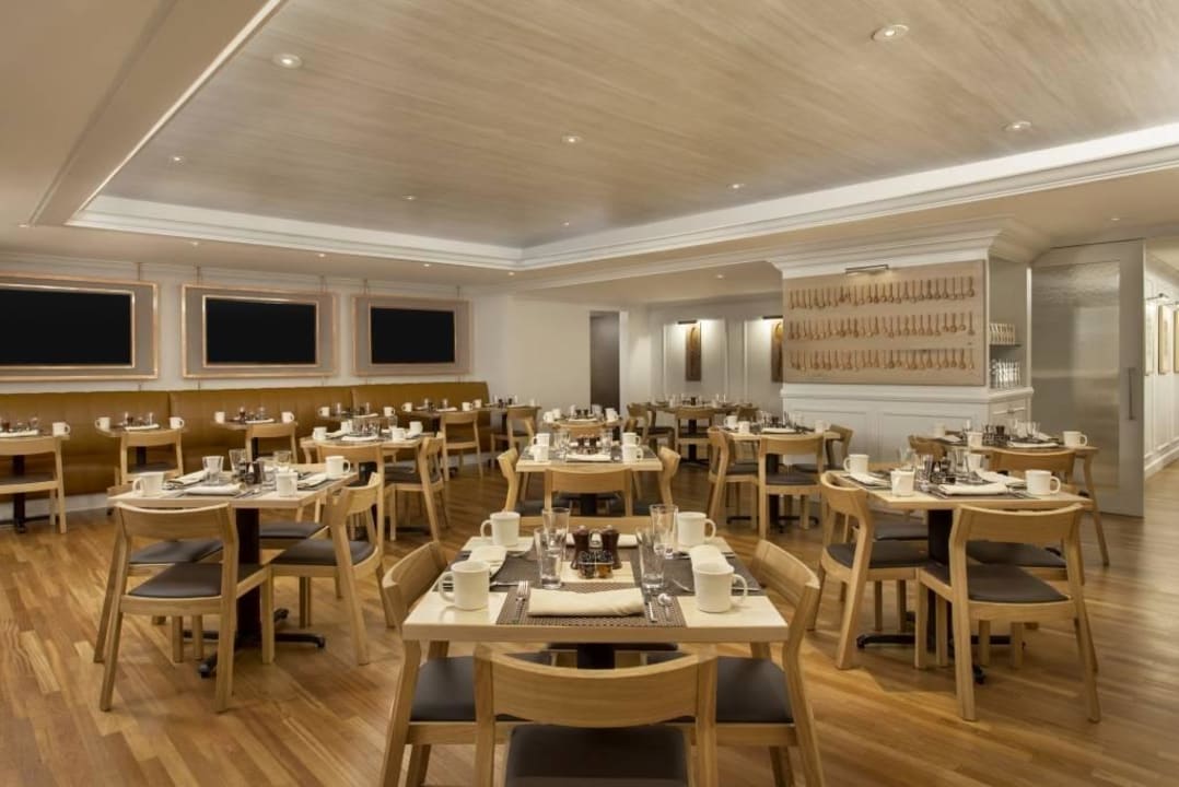 Foundry Kitchen & Bar Hotel The Westin New York at Times Square