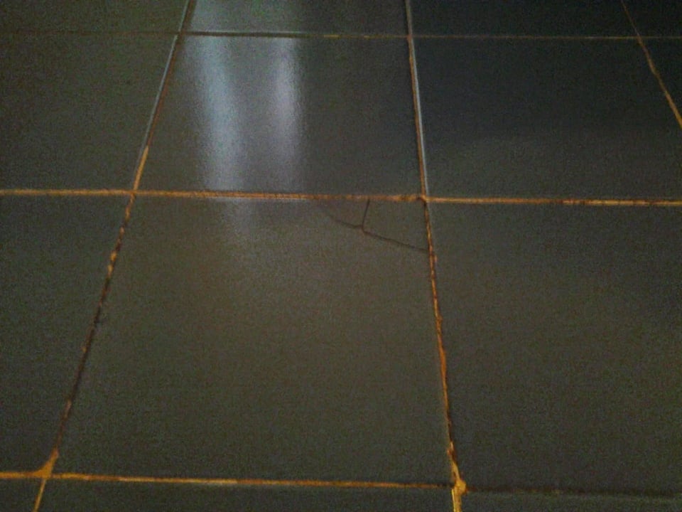 Fliesenfugen Aparthotel Costa Mar