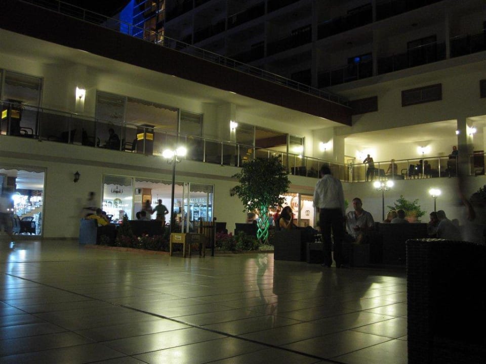 By night Eftalia Aqua Resort