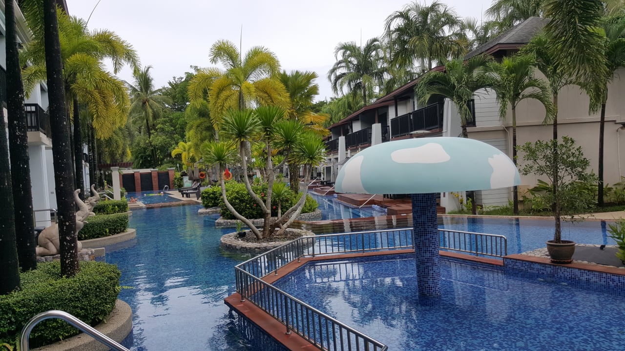 Pool La Flora Khao Lak